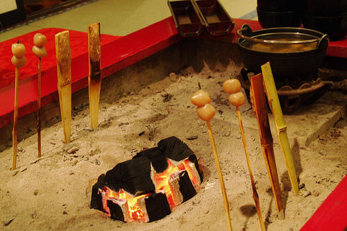 湯西川温泉の名物料理～囲炉裏焼きや郷土料理が味わえる。 珍味もあり？！